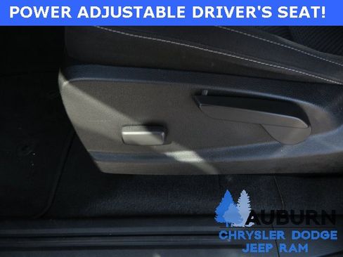 Used 2019 Chevrolet Colorado LT w/ Safety Package image 12