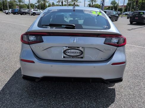 Used 2025 Honda Civic Sport Touring image 5