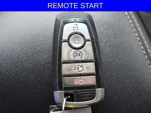 Used 2017 Ford Edge Titanium w/ Equipment Group 301A image 7