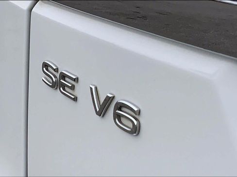 Used 2023 Volkswagen Atlas SE w/ Black Wheel Package image 10