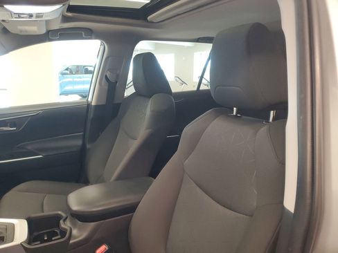 Certified 2023 Toyota RAV4 XLE w/ Convenience Package image 17