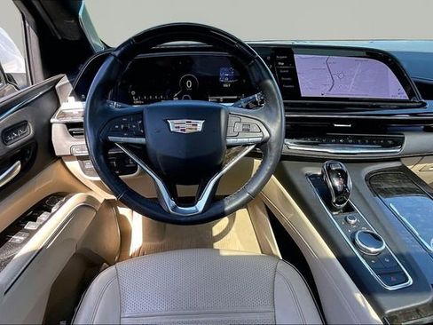 Used 2023 Cadillac Escalade ESV Premium Luxury w/ Performance Package AWD/4WD image 8