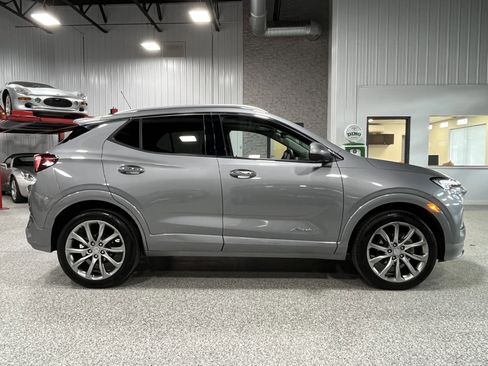 Used 2025 Buick Encore GX Avenir w/ Avenir Technology Package image 5