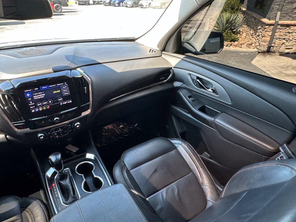 Used 2021 Chevrolet Traverse LT w/ LT Premium Package FWD image 33