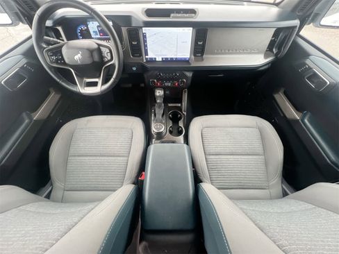 Used 2022 Ford Bronco Outer Banks image 16
