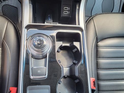 Used 2019 Ford Edge SEL w/ Equipment Group 201A FWD image 15