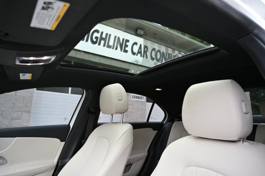 Used 2022 Mercedes-Benz A 220 image 3