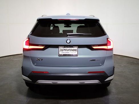 Used 2025 BMW X1 xDrive28i w/ Technology Package image 10