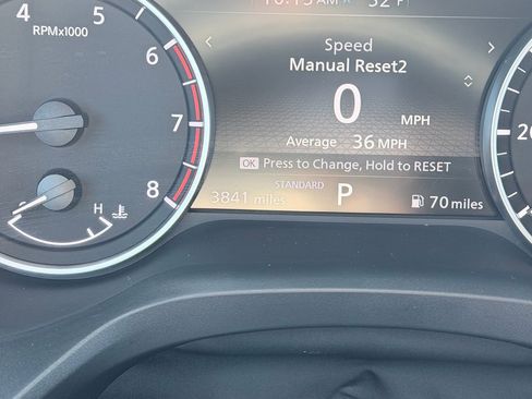 Used 2025 Nissan Rogue SV image 10