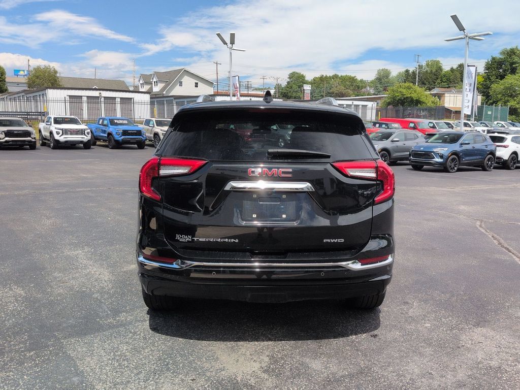 Used 2023 GMC Terrain Denali w/ LPO, Floor Liner Package AWD/4WD image 6