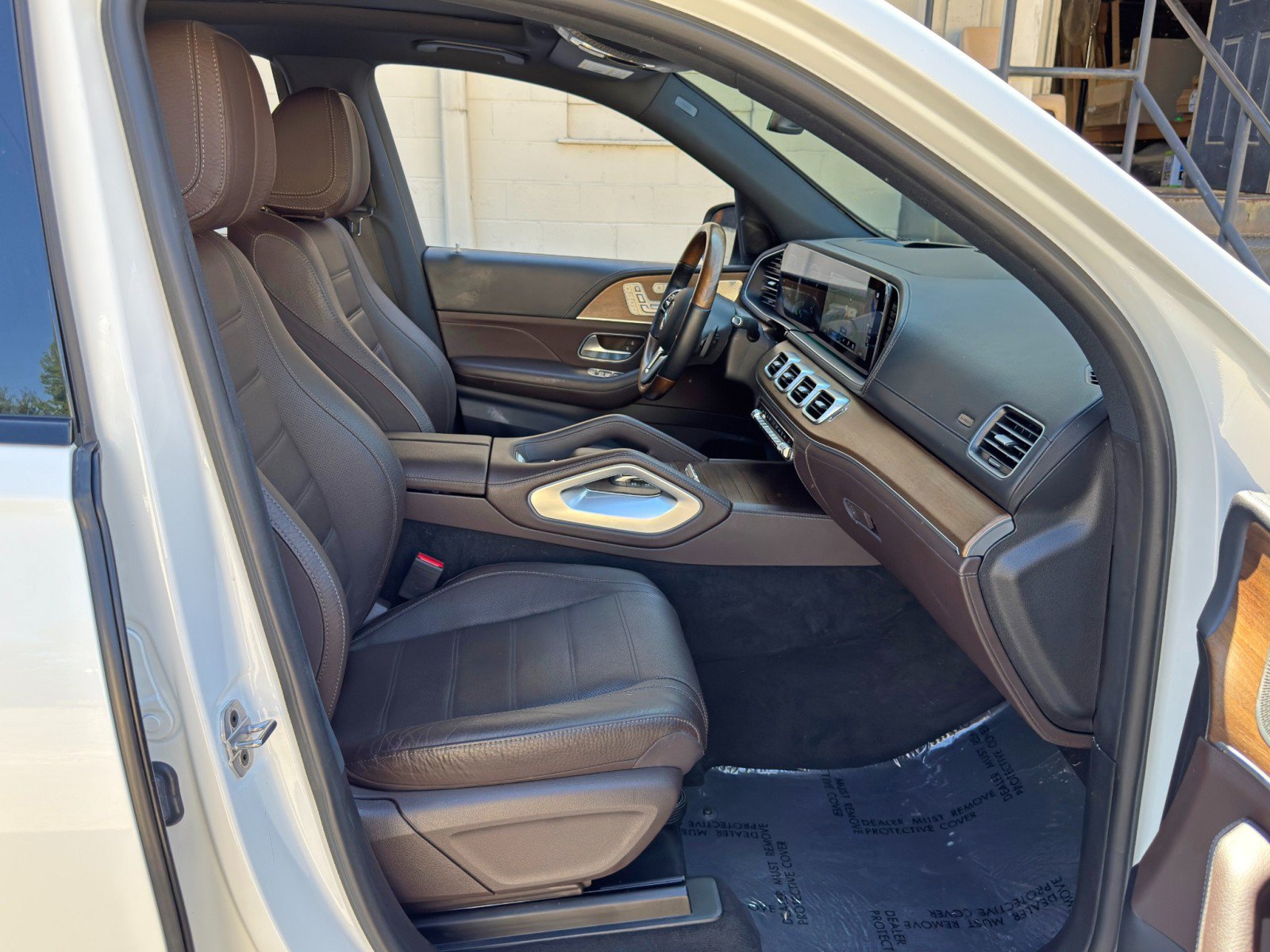 Used 2022 Mercedes-Benz GLE 450 4MATIC w/ AMG Line Exterior image 16