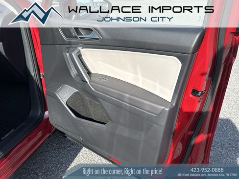 Used 2019 Volkswagen Tiguan SEL w/ 3rd Row Seat Package AWD/4WD image 39