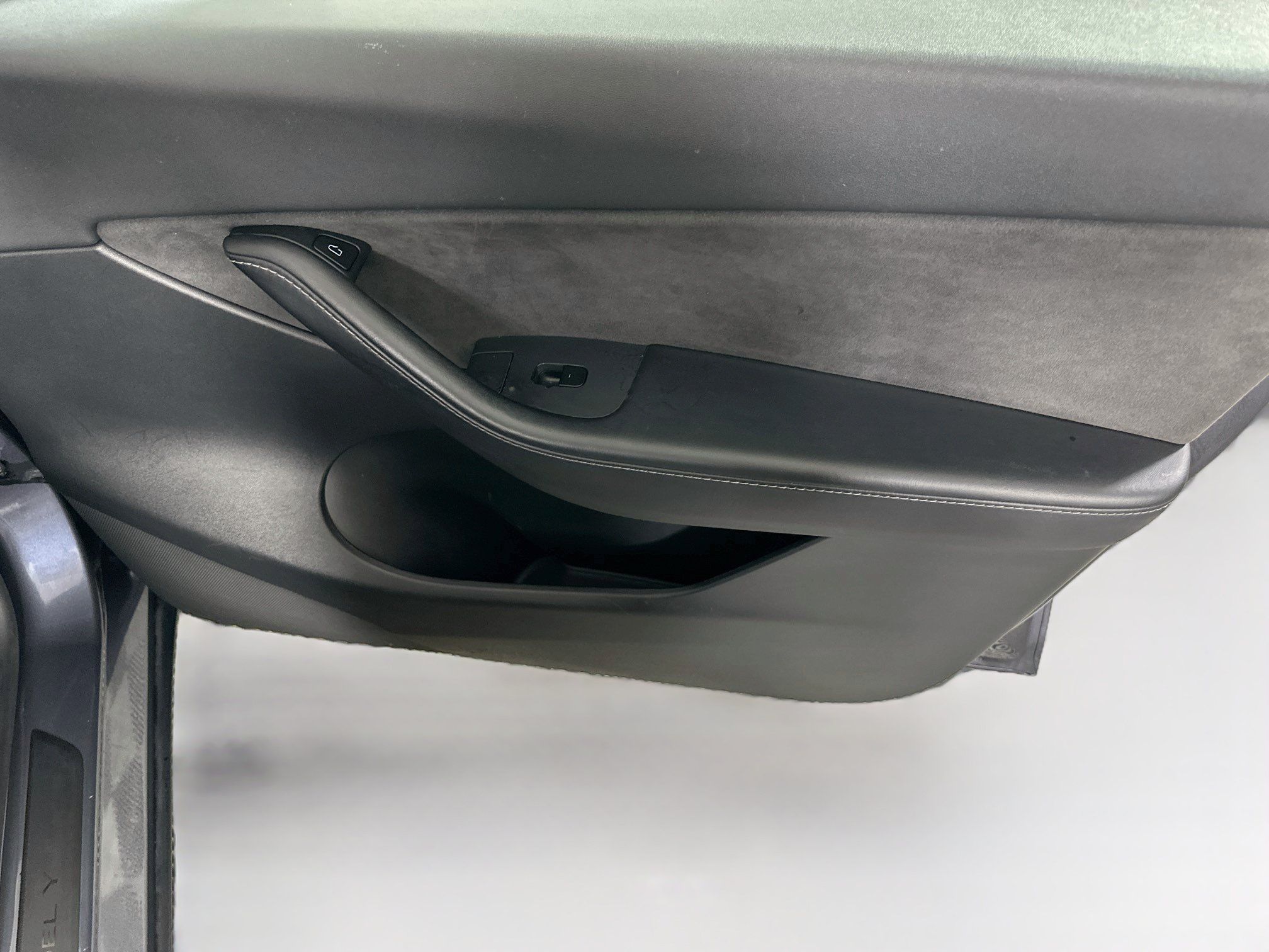 Used 2021 Tesla Model Y 2WD image 30