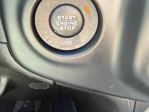 Used 2018 Jeep Wrangler Unlimited Sport S AWD/4WD image 17