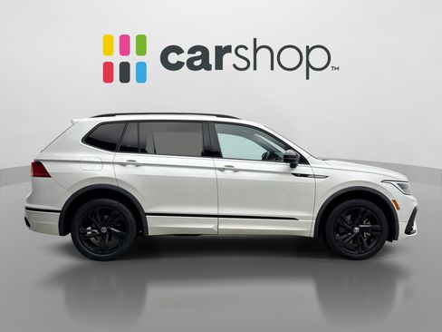 Used 2023 Volkswagen Tiguan SE R-Line FWD image 6