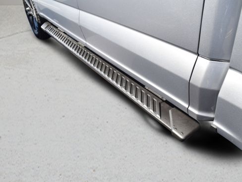 Used 2023 Ford F150 XLT w/ Equipment Group 302A High image 9