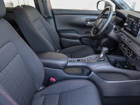 Certified 2026 Honda HR-V Sport image 19