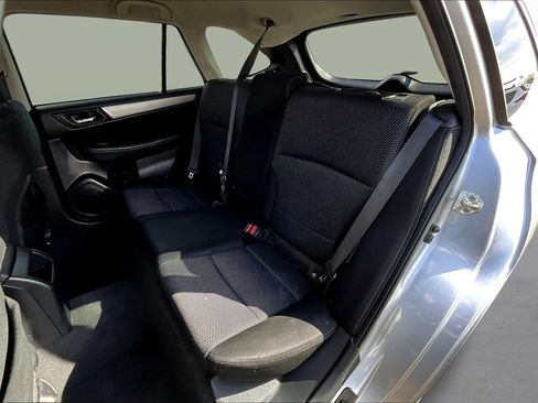 Used 2016 Subaru Outback 2.5i Premium image 24