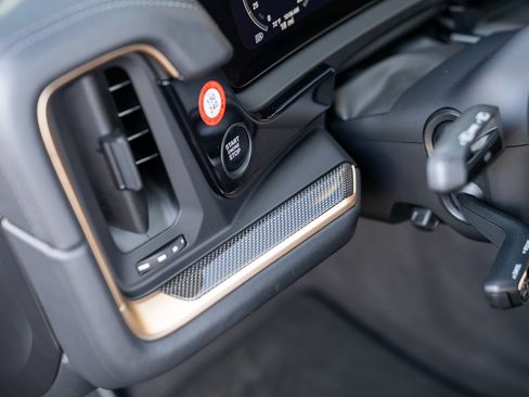 New 2025 Porsche Cayenne Turbo image 13