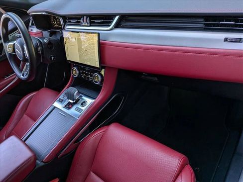 Certified 2025 Jaguar F-PACE R-Dynamic S image 21