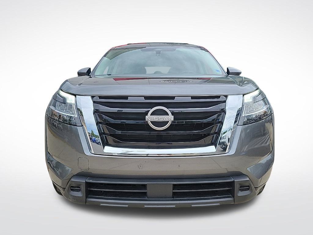Used 2022 Nissan Pathfinder SV AWD/4WD image 7