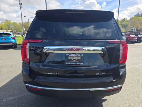 Used 2022 GMC Yukon SLT w/ SLT Luxury Package AWD/4WD image 4