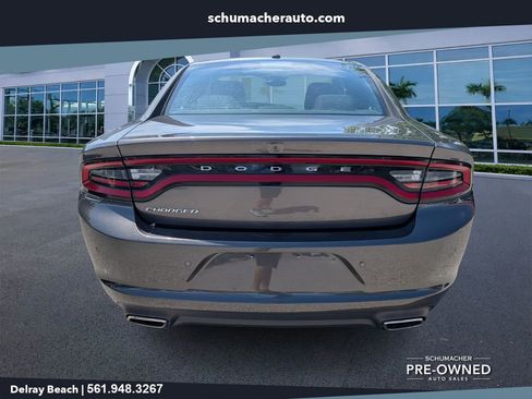 Certified 2022 Dodge Charger SXT RWD image 6