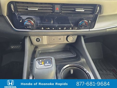 Used 2021 Nissan Rogue SV w/ Premium Package FWD image 15