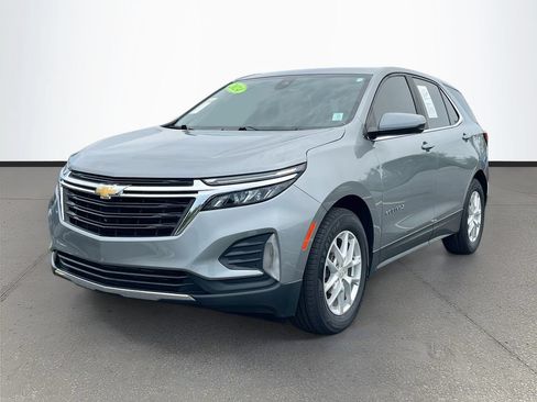 Used 2024 Chevrolet Equinox LT FWD image 3
