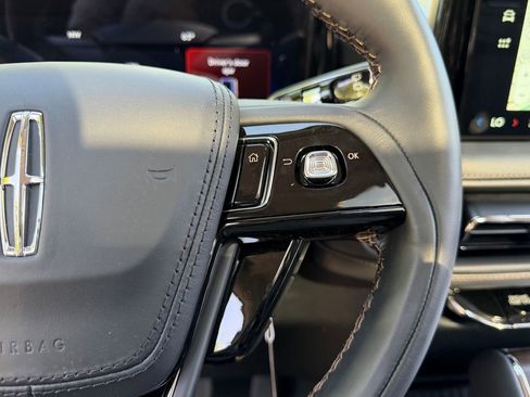New 2026 Lincoln Aviator Reserve AWD/4WD image 16