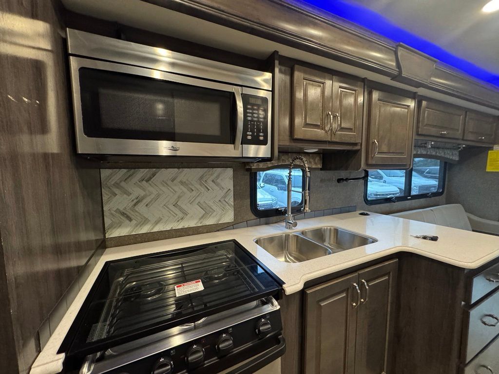 Used 2017 Ford E-450 and Econoline 450 Super Duty w/ Motorhome Prep Package RWD image 44