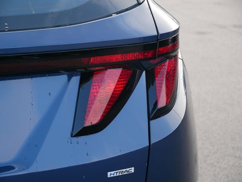 Certified 2025 Hyundai Tucson SE image 17