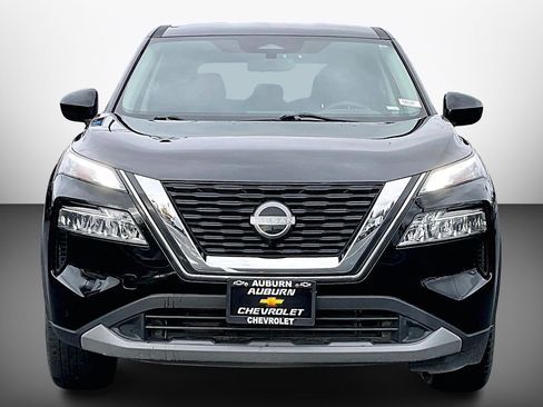 Used 2023 Nissan Rogue SV image 3