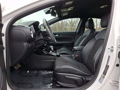 Used 2023 Kia Forte GT-Line image 13