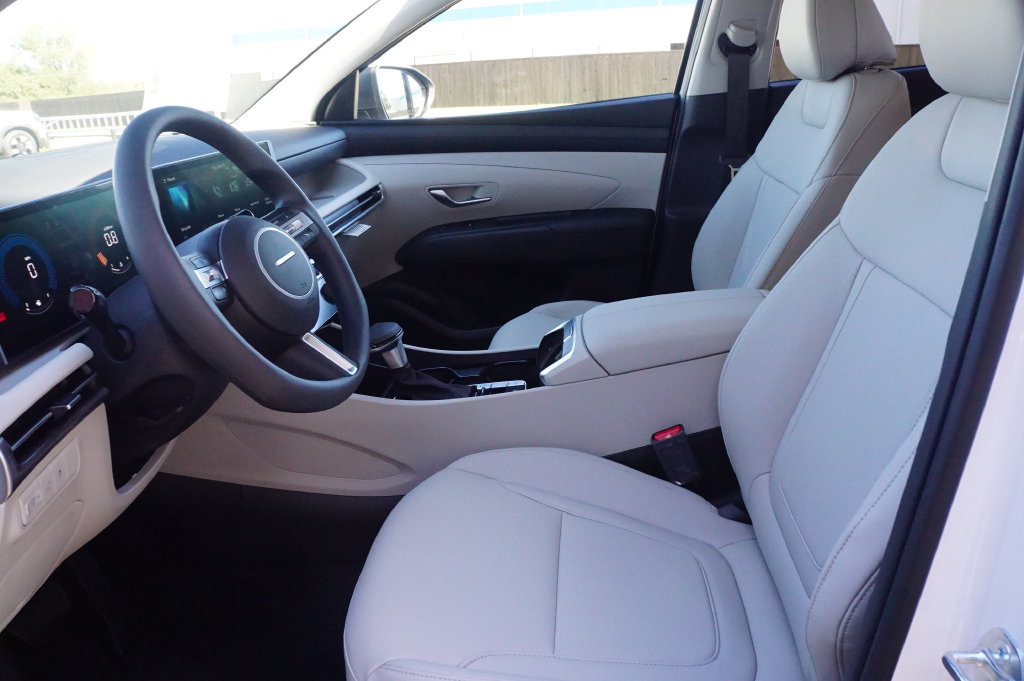New 2026 Hyundai Tucson SEL Plus FWD image 17