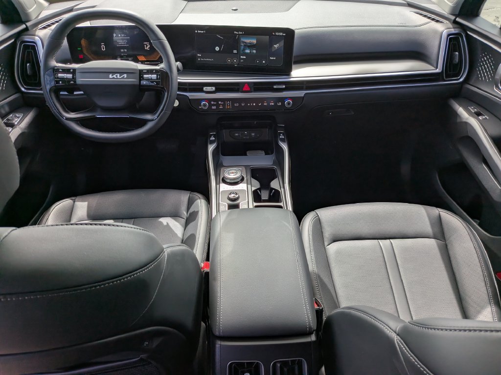 Certified 2026 Kia Sorento EX w/ EX Premium Package FWD image 16