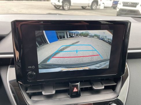 Used 2025 Toyota Corolla LE image 11