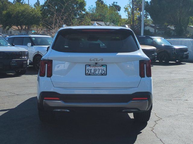 Certified 2026 Kia Sorento S w/ S Panoramic Sunroof Package FWD image 4