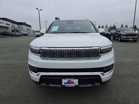 Used 2022 Jeep Grand Wagoneer Series I w/ HD Trailer Tow Package image 9