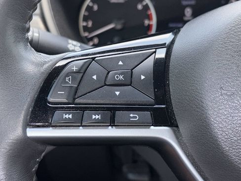 Certified 2024 Nissan Altima 2.5 SV w/ SV Premium Package FWD image 18