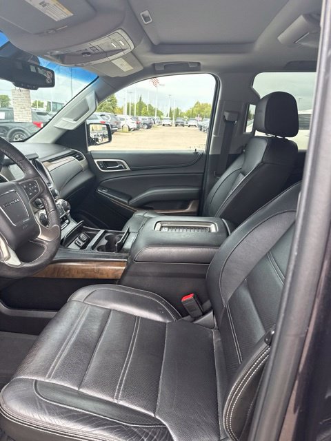 Used 2018 GMC Yukon Denali w/ Open Road Package AWD/4WD image 9