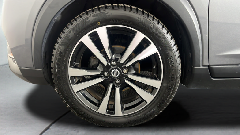 Used 2019 Nissan Kicks SV FWD image 24