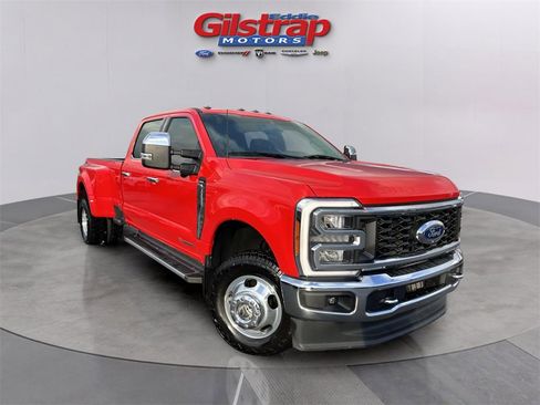Used 2023 Ford F350 Lariat w/ Chrome Package image 1
