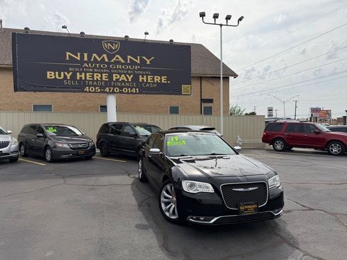 Used 2019 Chrysler 300 Limited RWD image 46