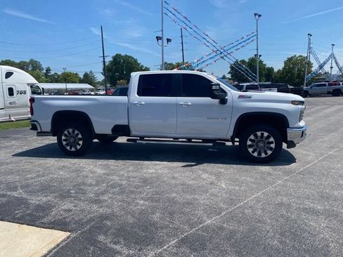 Used 2025 Chevrolet Silverado 3500 LT w/ Convenience Package AWD/4WD image 6