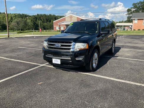 Used 2017 Ford Expedition Limited w/ Equipment Group 301A AWD/4WD image 17