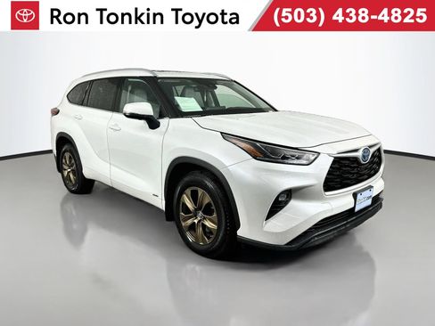 Used 2022 Toyota Highlander Bronze Edition AWD/4WD image 1