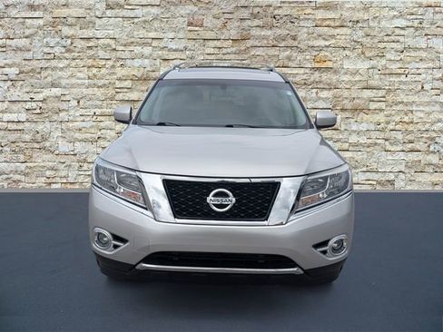 Used 2014 Nissan Pathfinder SL w/ SL Premium Package FWD image 3