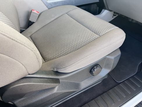 Used 2020 Ford F150 XLT image 21