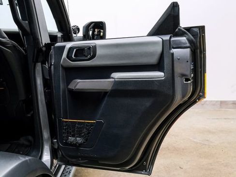 Used 2021 Ford Bronco Badlands image 87